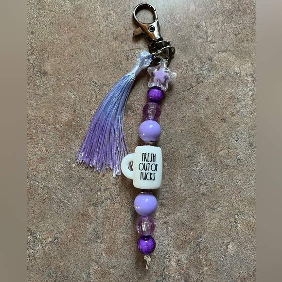 Rae Dunn Inspired Keychain - Picture 1 of 2